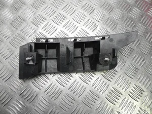 Mercedes-Benz A 204 880 05 03 / A2048800503 C-CLASS (W204) 2009 Support pour pare-chocs
