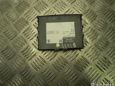 Toyota 89990-0D060 / 899900D060 YARIS (_P13_) 2014 Unité de contrôle pour l'accès et l'autorisation de démarrage (kessy) - Image 1