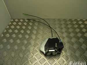 Toyota A046693 AURIS (_E15_) 2010 Serrure de porte Right Rear