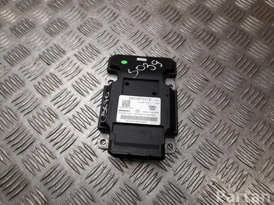 Audi 8W0 907 777 E / 8W0907777E A5 (F53) 2018 control unit - Image 1