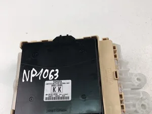 Toyota 82730-12X81 / 8273012X81 AURIS (_E18_) 2016 Fuse Box