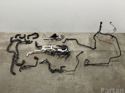 Porsche 97010642110, 97010643500, 97010624800, 97010621400 PANAMERA (970) 2013 Conduite de réfrigérant - Image 1