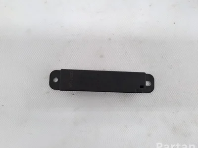 Mercedes-Benz A1668200075 C-CLASS (W205) 2015 Unité de contrôle pour l'accès et l'autorisation de démarrage (kessy) - Image 1