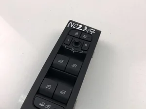 Volvo 32319765 XC40 2021 Botón de elevación de ventanas