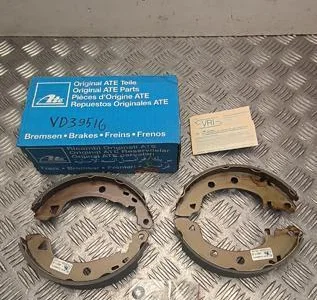 Renault 03.0137-0211.2 / 03013702112 19 II Chamade (L53_) 2003 Szczęka hamulcowa - Zdjęcie 1