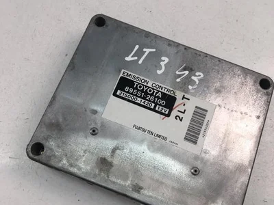 Toyota 89551-26100 / 8955126100 HILUX VI Pickup (_N1_) 1997 Unité de contrôle moteur - Image 1