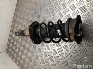 Audi 2Q0413031CD A1 Sportback 2020 Komplet amortyzatorów z przodu z lewej z przodu po prawej