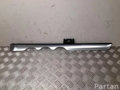 Mercedes-Benz A 254 680 90 01 / A2546809001 GLC X254 2024 Osłona otwory wentylacyjne - Zdjęcie 1