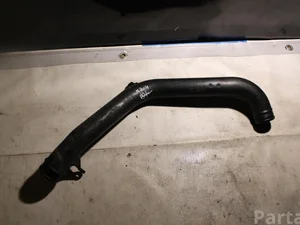 Volvo 30636784 S60 II 2012 Tubería de radiador