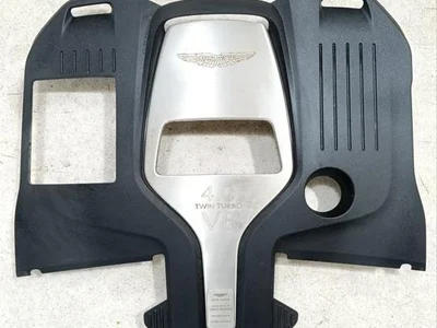 Aston Martin MY83-102A70-AA / MY83102A70AA DBX 2021 Motorabdeckung - Bild 1