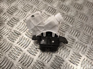 Lexus LBX 2025 Bootlid Lock