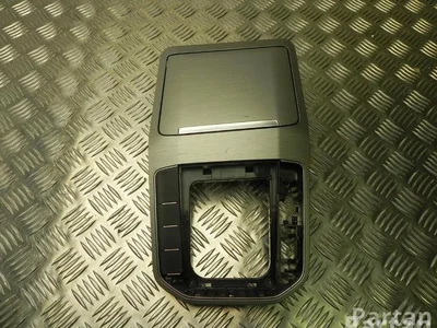 Volkswagen 518 863 284 A / 518863284A GOLF SPORTSVAN (AM1) 2016 Bac de rangement - Image 1