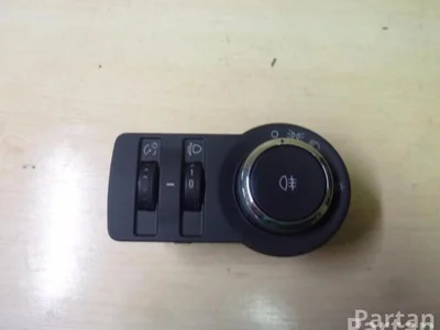 Opel 13268697 ASTRA J 2013 Interrupteur de lumière - Image 1