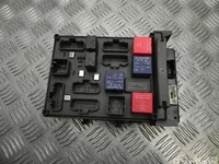 Renault 8200190269, 8200004201 LAGUNA I (B56_, 556_) 2001 Boîte à fusibles