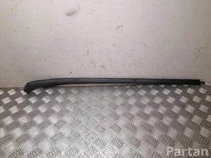 Mercedes-Benz A 247 690 04 01 / A2476900401 B-Class (W247) 2022 Otro detalle de acabado