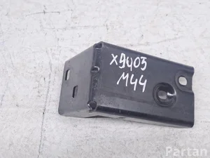 Mercedes-Benz A2056261000 C-CLASS (W205) 2015 Soporte del radiador