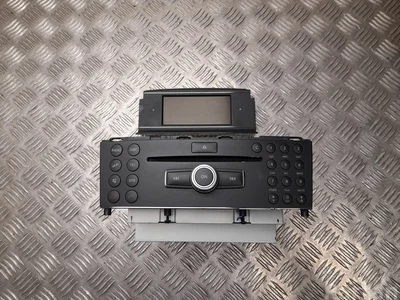 Mercedes-Benz A2049060401 C-CLASS (W204) 2008 Radio / lecteur CD - Image 1
