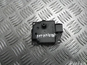 Nissan VP7ASH-19E616-AA / VP7ASH19E616AA PATHFINDER III (R51) 2007 Moteur de réglage pour volet de régulation