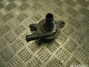 Toyota G9040-42010 / G904042010 RAV 4 V 2020 Pompe à eau supplémentaire