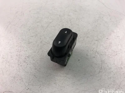 Land Rover 1W6T-14A701-AA / 1W6T14A701AA FREELANDER (L314) 2004 Commutateur/ Bouton - Image 1