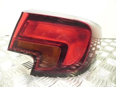 Vauxhall 3901 5944 BLL, 366069842, 81380201, AL81.38.80.03 / 39015944BLL, 366069842, 81380201, AL81388003 ASTRA Mk VII (K) 2016 Feu arrière - Image 1