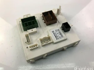 Volvo 32217666AA XC90 II 2018 Caja de fusibles