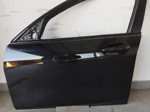 BMW 1 (F70) 2025 Drzwi z przodu z lewej