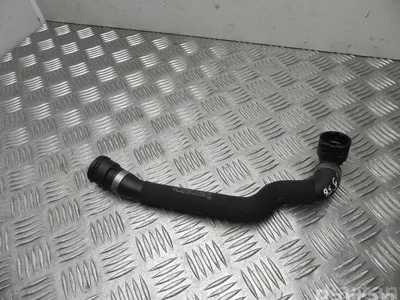 Mercedes-Benz A 205 501 4784 / A2055014784 C-CLASS (W205) 2016 Tuyau de radiateur - Image 1