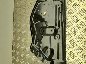 Maserati 67213 GHIBLI (M157) 2020 Support pour la garniture