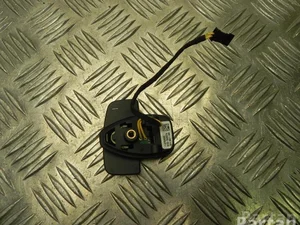 Mercedes-Benz A 218 540 06 62 / A2185400662 E-CLASS (W212) 2014 Bouton multifonction pour volant