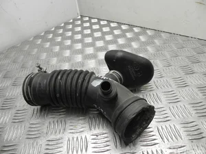 Toyota 17881-0T480 / 178810T480 COROLLA Saloon (_E18_, ZRE17_) 2018 Prise d'air / Conduit d'air d'admission