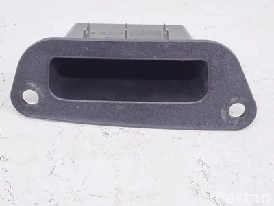 Mercedes-Benz A2057571200 C-CLASS (W205) 2016 Rankenėlė, bagažinės dangtis - Paveiksliukas 1