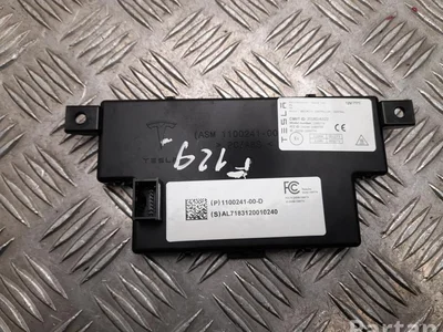 Tesla 1100241-00-D / 110024100D MODEL 3 2019 Unité de commande - Image 1