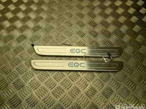 Mercedes-Benz A2936803401, A2936803301 EQC (N293) 2022 Bordure de seuil de porte complect