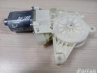 Mercedes-Benz A 212 906 68 02 / A2129066802 E-CLASS Coupe (C207) 2010 Moteur de lève-vitre Left Front