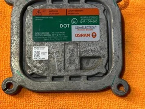 Ford USA AA3857300DG MUSTANG Convertible 2019 Unité de commande de lampe tournante