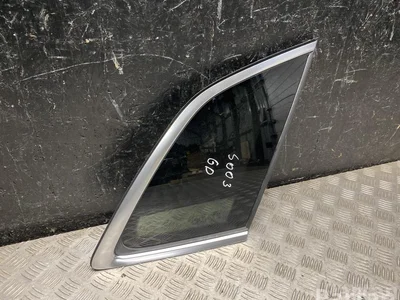 Audi Q5 (FY) 2021 Vitré fixe de porte Right Rear - Image 1