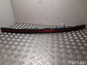 XPeng 7305005EF1 P7 2025 Piloto posterior