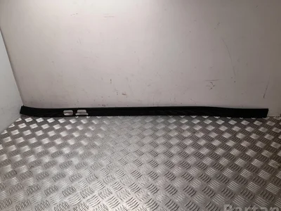 Land Rover HY3M-517C78-AE / HY3M517C78AE DISCOVERY V (L462) 2020 Un autre détail de finition - Image 1