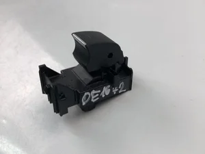 Toyota 193354 C-HR (_X1_) 2020 Выключатель электростекло подъемника