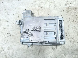 Porsche 9J1907123F Taycan 2021 Wechselrichter Spannungswandler