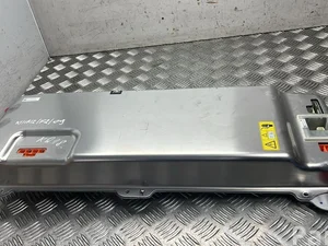 Tesla 1135558-05-A / 113555805A MODEL 3 2021 Wechselrichter Spannungswandler