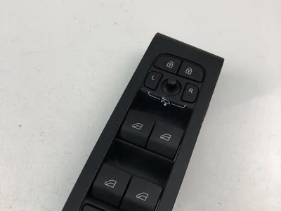 Volvo 31456056 XC40 2018 Botón de elevación de ventanas - Imagen 1