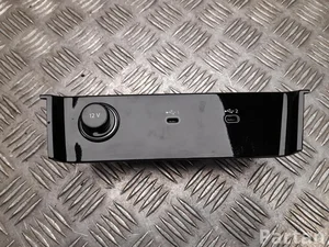 Audi 8MC 863 969 A / 8MC863969A Q5 GUB 2025 Eingabegerät USB