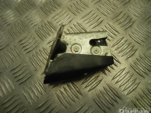 Nissan GD NV200 Box Body / Estate 2012 Verrouiller l'attaquant