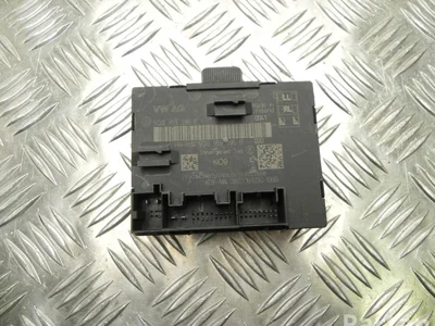 Audi 5Q0 959 395 E, 5Q0 959 395 B / 5Q0959395E, 5Q0959395B A3 Limousine (8VS, 8VM) 2017 Unité de commande pour porte Right Front - Image 1