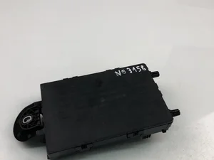 Volvo 32209198 XC90 II 2018 Caja de fusibles