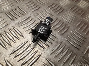 BMW 5 A0B B38 / 5A0BB38 5 (G30) 2021 Capteur d'impact (systèmes d'airbag)