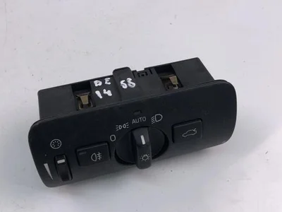 Volvo 30739424 V40 Hatchback 2017 Light switch - Image 1