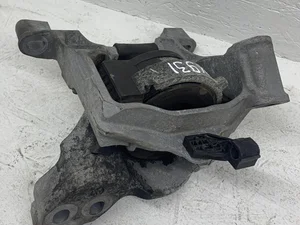 Mazda ENGINE MOUNT BRACKET / ENGINEMOUNTBRACKET 3 (BM) 2018 Support